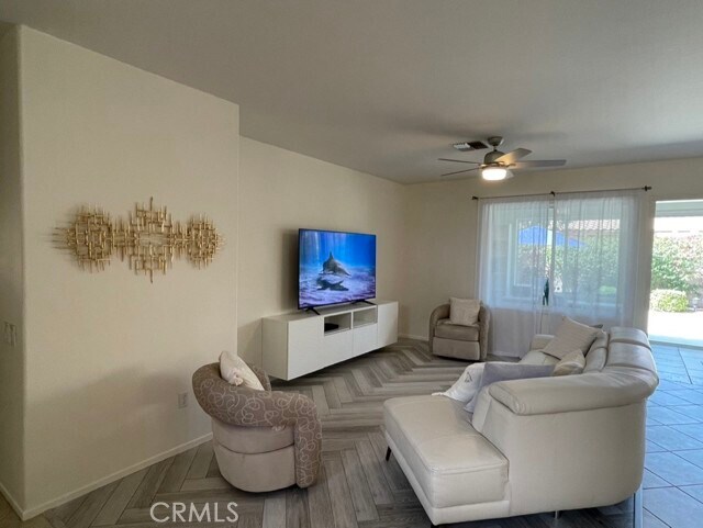 Building Photo - 35330 Rosemont Dr