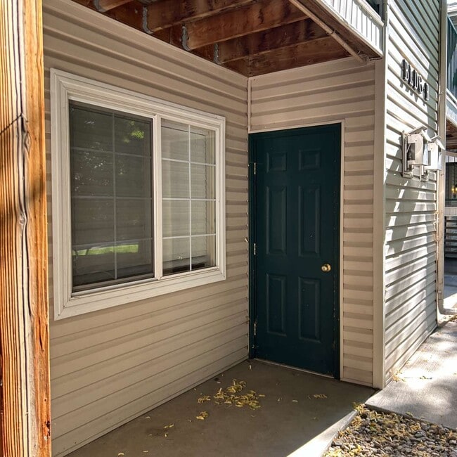 Building Photo - 1120 City Park Ave