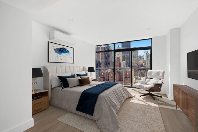 Building Photo - 224 E 52nd St