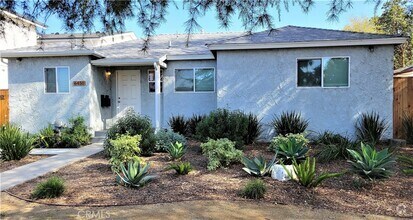 Building Photo - 6452 Balboa Blvd