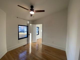 Building Photo - Charming Newly Renovated Apartment in the Heart of Downtown Winchester- Free WIFI - No Pet Fee