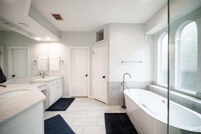 Building Photo - 5810 Misty Island Ct