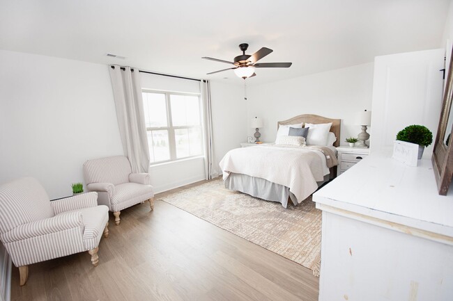 Building Photo - Modern Townhome for Rent!