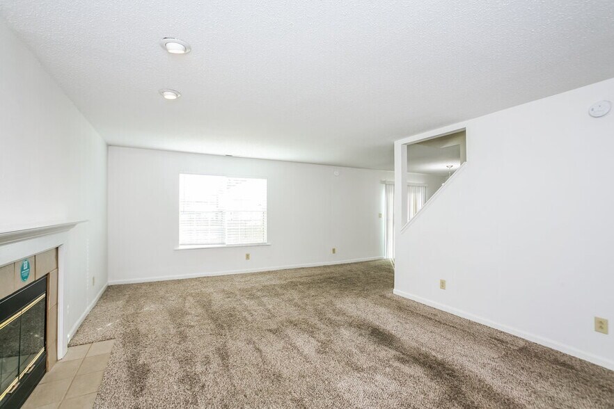 Building Photo - 7611 Buck Run Ct
