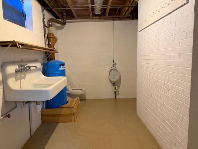 Building Photo - 5396 Booker T Washington Hwy