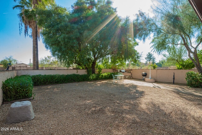 Building Photo - 6419 E Cactus Rd