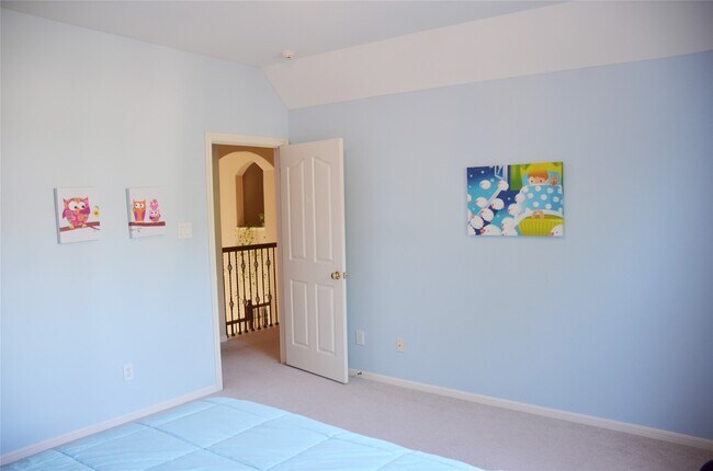 Building Photo - 3303 Charleston Ct