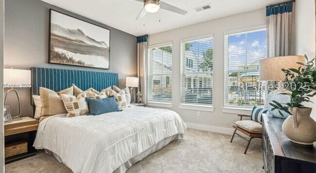 Building Photo - 4000 Margaret St