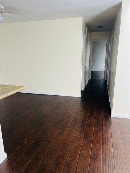 Building Photo - 3550 Ruffin Rd