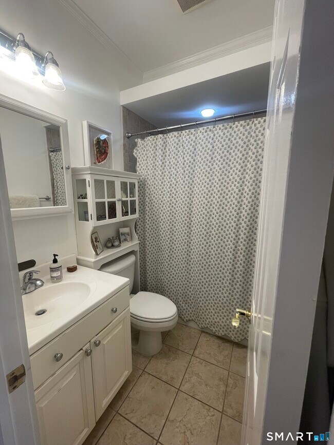 Building Photo - 345 Greenwich Ave