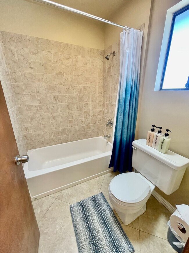 Building Photo - Furnished Beach front House in OB One Month Minimum Rental