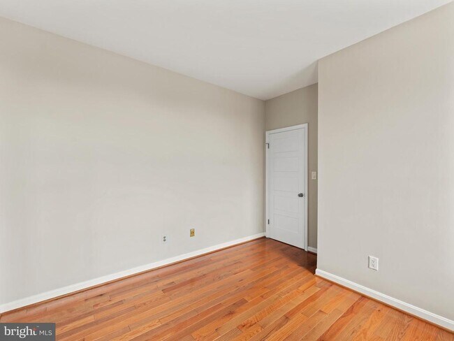 Building Photo - 2000 16th St NW