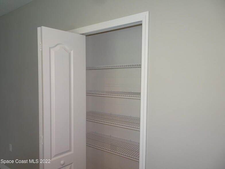 Pantry - 701 Avalon St SE