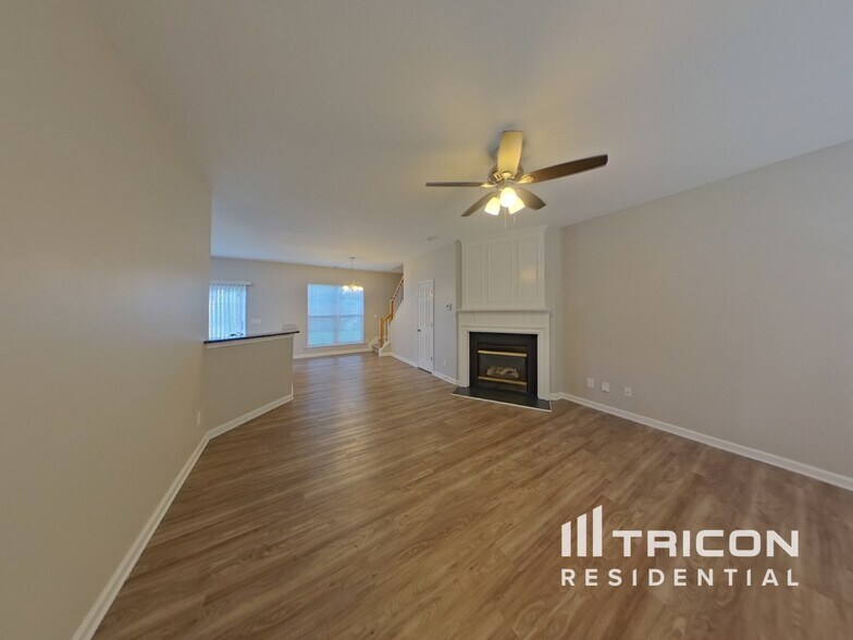 Building Photo - 2416 Deberry Ct