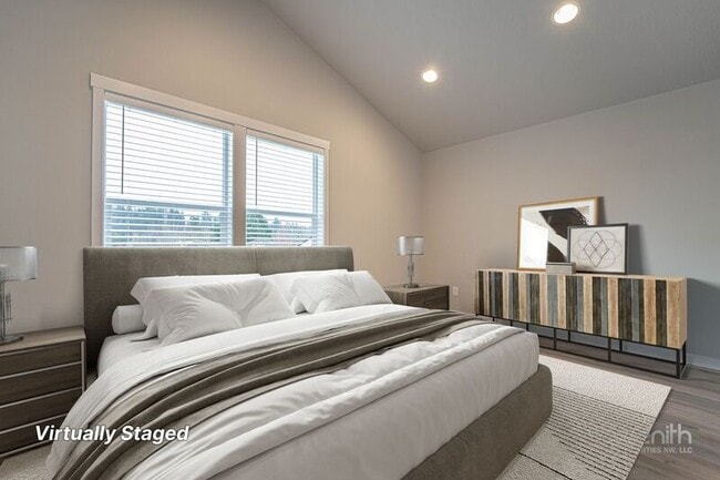 Building Photo - 4908 NE 2nd Ct