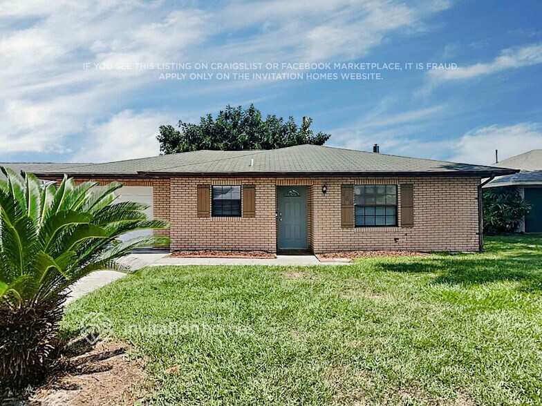 Primary Photo - 966 Sunshine Way SW