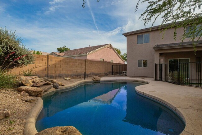 Building Photo - 4618 E Brilliant Sky Dr