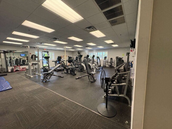 Building Photo - New Rental Available in Stoneybrook at Venice!