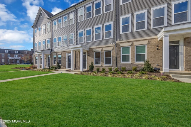 Primary Photo - 16 Barton Ave