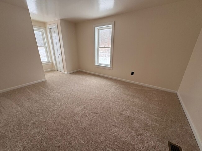 Building Photo - 237 Tiadaghton Hill Rd