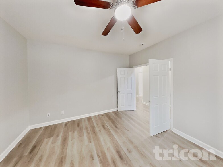 Building Photo - 4981 Tulip Grove Ln