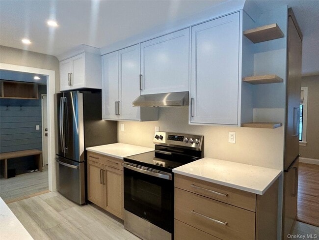 Building Photo - 49 Hackensack Heights Rd