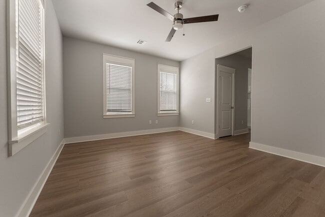 Building Photo - Beautiful new 2-story home features 2 BR/2...