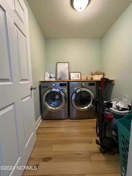 Building Photo - 3112 Catarina Ln