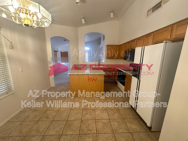 Building Photo - 18221 N 147th Dr