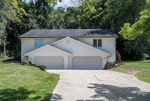 Building Photo - 2552 Pebble Valley Rd