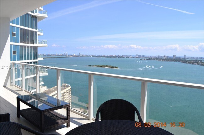 Building Photo - 2020 N Bayshore Dr