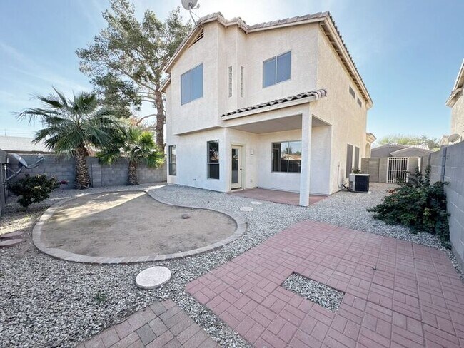 Building Photo - ABSOLUTELY STUNNING 4BR 2.5BA, OVER 2100SQFT, COMMUNITY POOL, CHANDLER