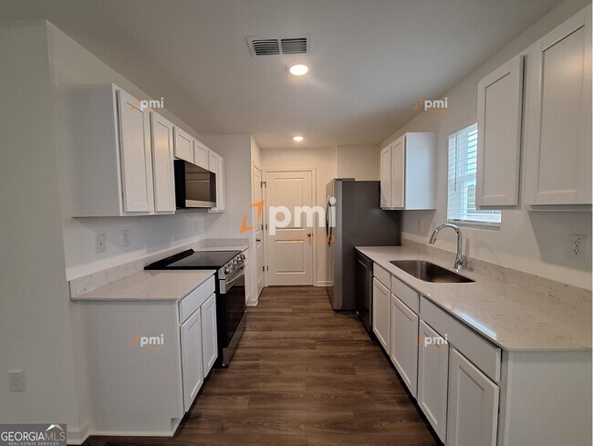 Building Photo - 182 Kinsale Dr