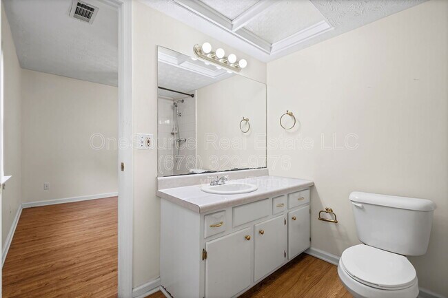 Building Photo - 4149 Oak Ferry Dr NE