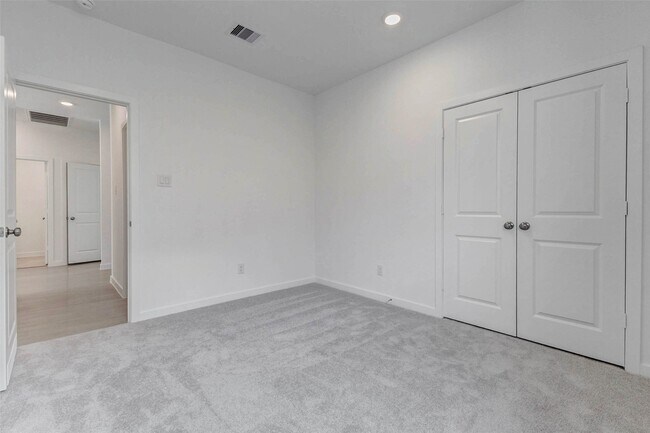 Building Photo - 31715 Wild Mdw Dr