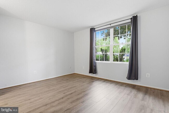 Building Photo - 119 Fort Evans Rd SE