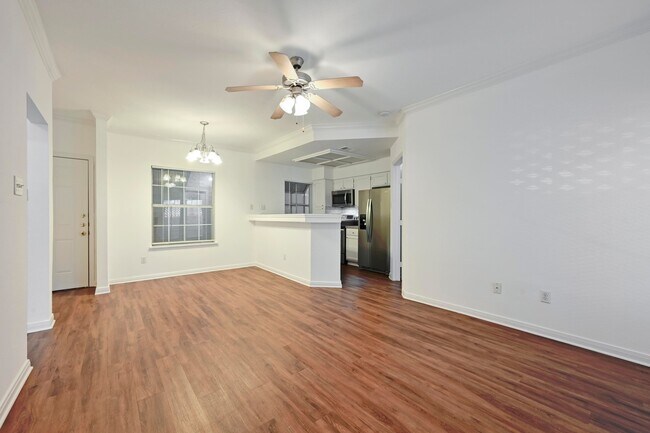 Building Photo - 3111 Tom Green St