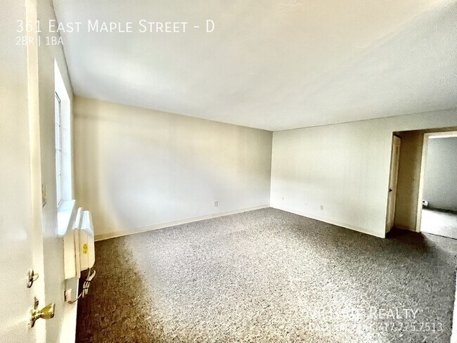 Building Photo - 361 E Maple St