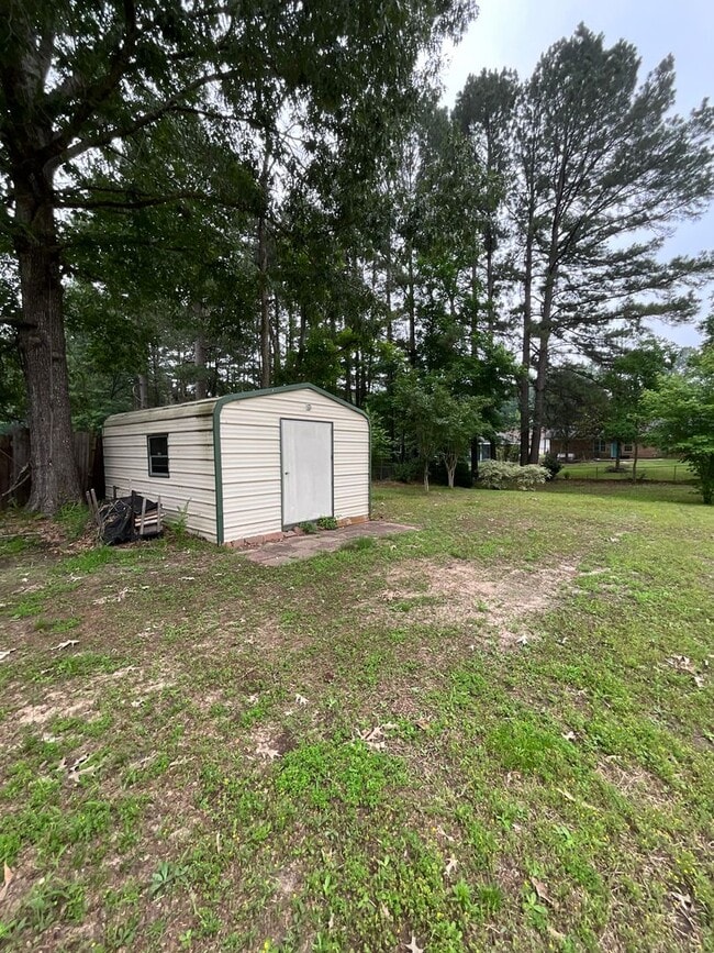 Building Photo - 106 Burnley Dr