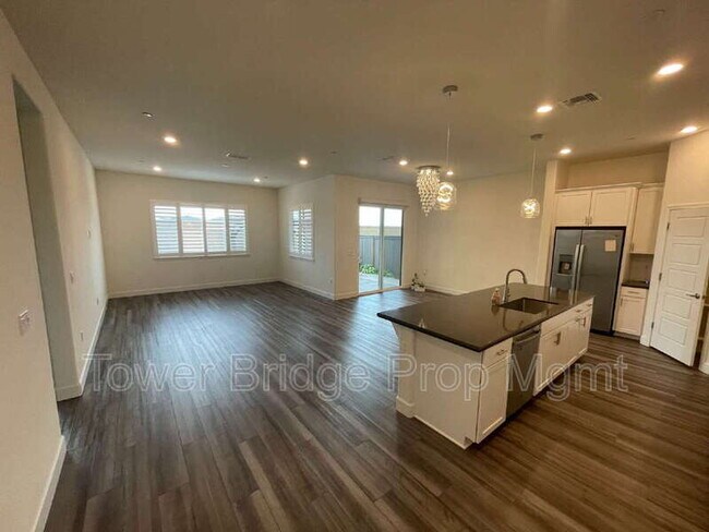 Building Photo - 5603 Drifton Way