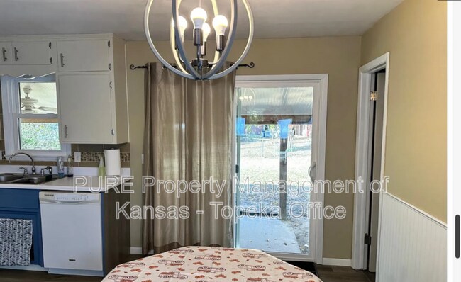 Building Photo - 5216 SW 33rd St