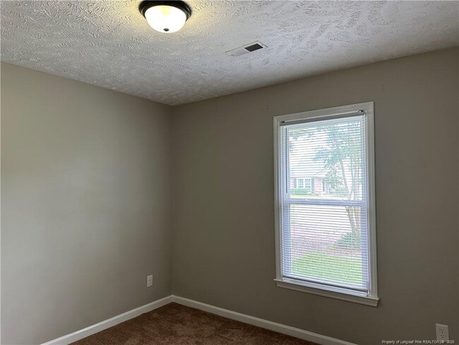 Building Photo - 1734 Winnabow Dr