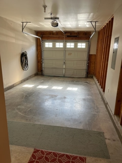 Building Photo - 807 Woodside Creek Dr
