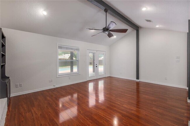 Building Photo - 507 San Jacinto St