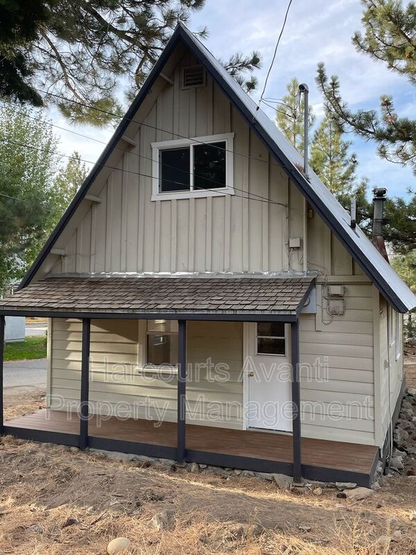 Building Photo - 1701 Old Mammoth Rd