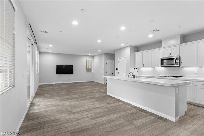 Building Photo - 10423 Stroma Ave