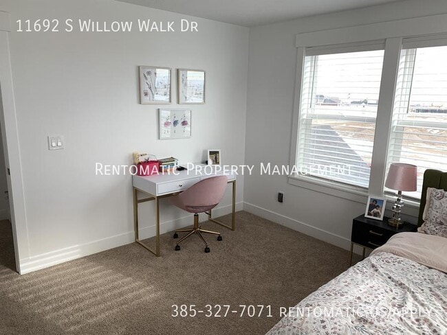 Building Photo - 11692 S Willow Walk Dr