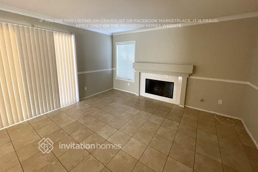 Building Photo - 3120 Crowne Dr