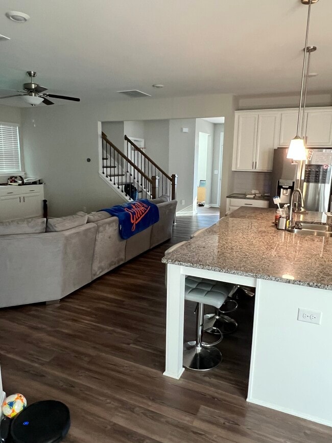 Building Photo - 3469 Minister Aly