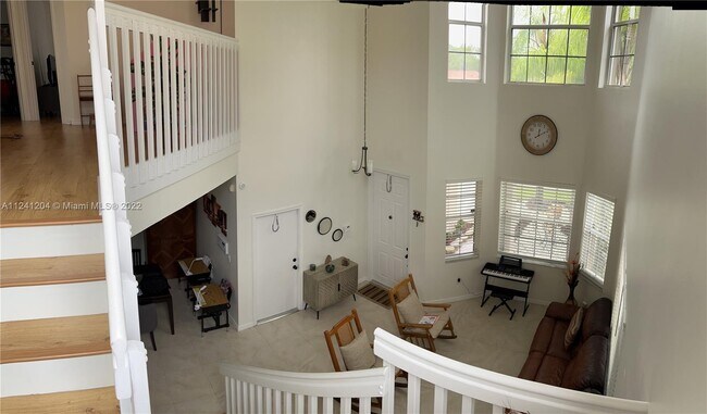 Building Photo - 803 SW 118th Ave